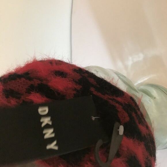 DKNY NEW Fuzzy Red Black Animal Print Knit Front Twist Headband Ear Warmer Head - Picture 6 of 7